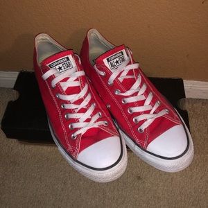 EUC Red Converse